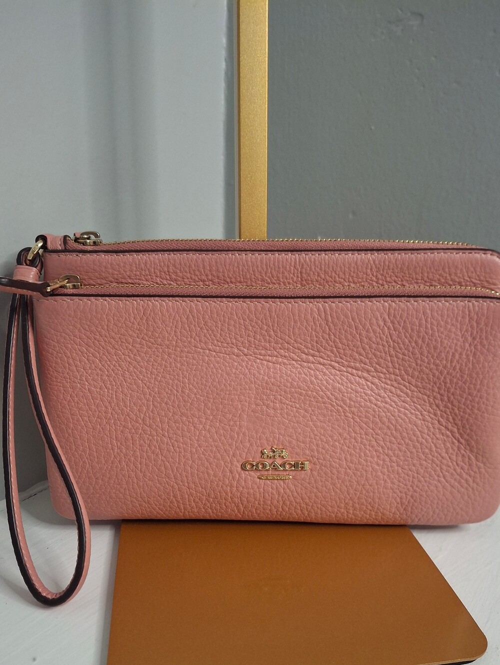 Coach Double Zip Pebble Leather Wristlet Wallet Blush Pink Gold Tone 8x5 EUC